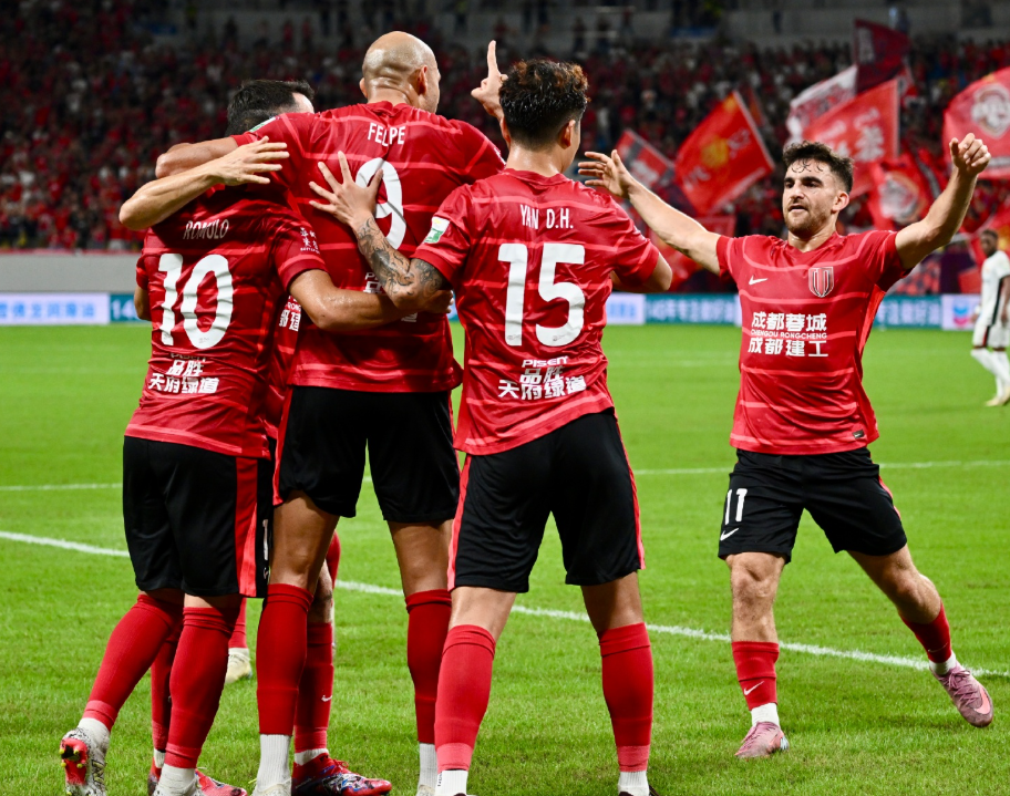 包含里程碑夜！成都蓉城刷新队史纪录；法甲赛后刷纪录；目标明确；轮换策略成焦点的词条